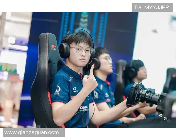 黄强专访回顾和平精英S15赛季的电竞成长与挑战历程 黄强专访回顾和平精英S15赛季的电竞成长与挑战历程